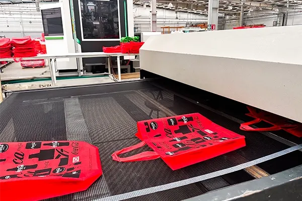 Equipo de producción de bolsas non-woven